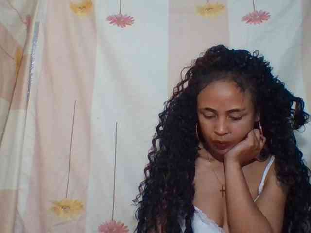 prettygirls11 webcam