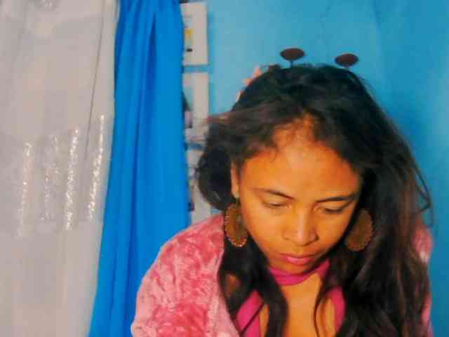 prettygirls11 webcam
