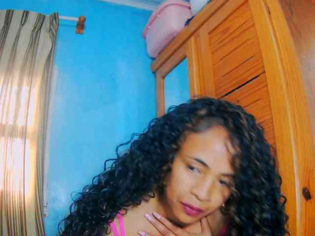 prettygirls11 webcam