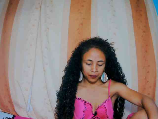prettygirls11's live room