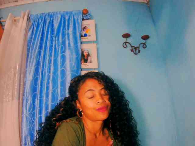 prettygirls11 webcam