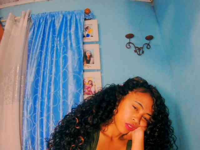 prettygirls11 webcam