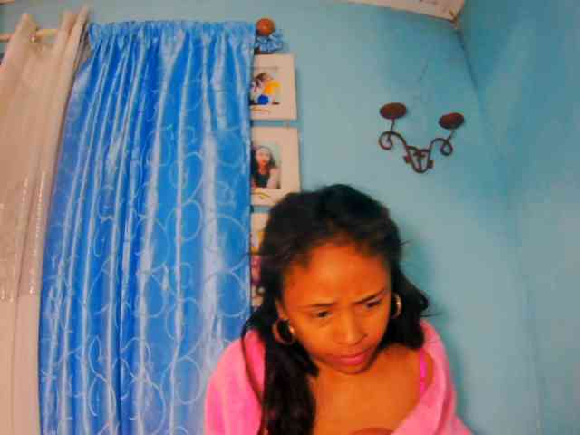 prettygirls11 webcam