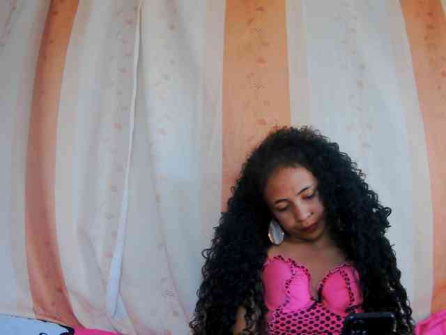 prettygirls11's live room