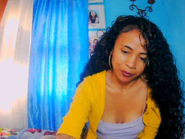 prettygirls11 webcam