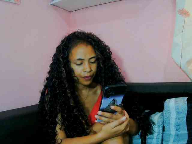 prettygirls11 webcam