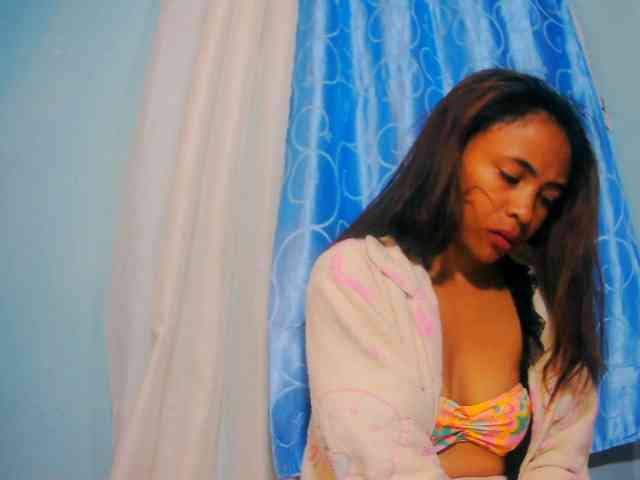 prettygirls11 webcam