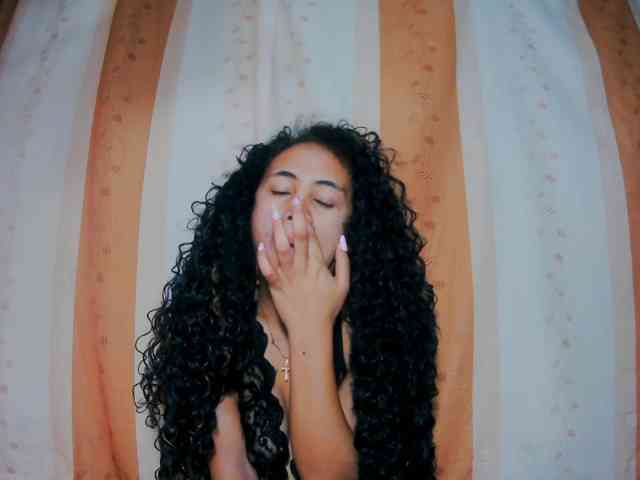 prettygirls11 webcam