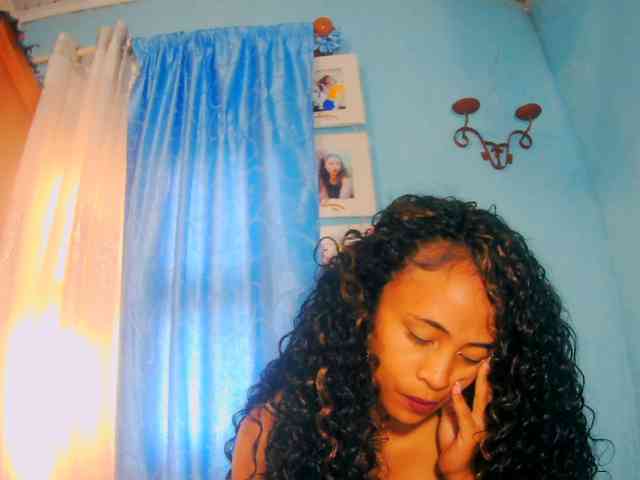 prettygirls11 webcam