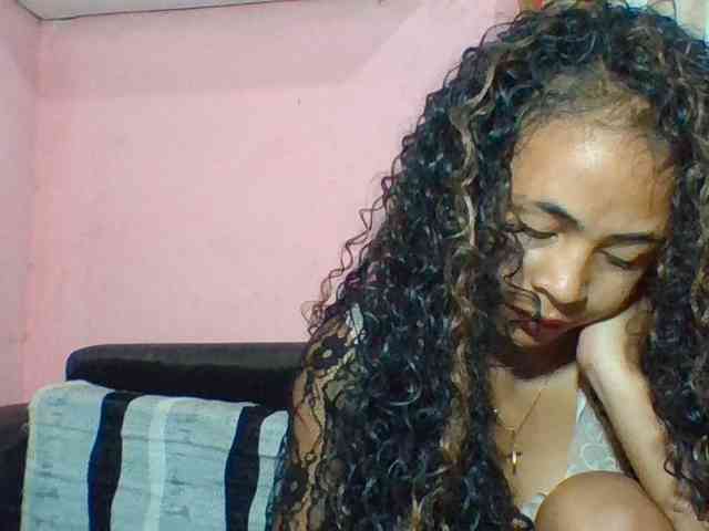 prettygirls11 webcam