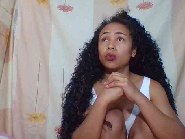 prettygirls11 webcam