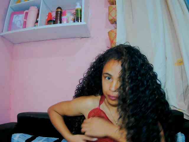 prettygirls11 webcam