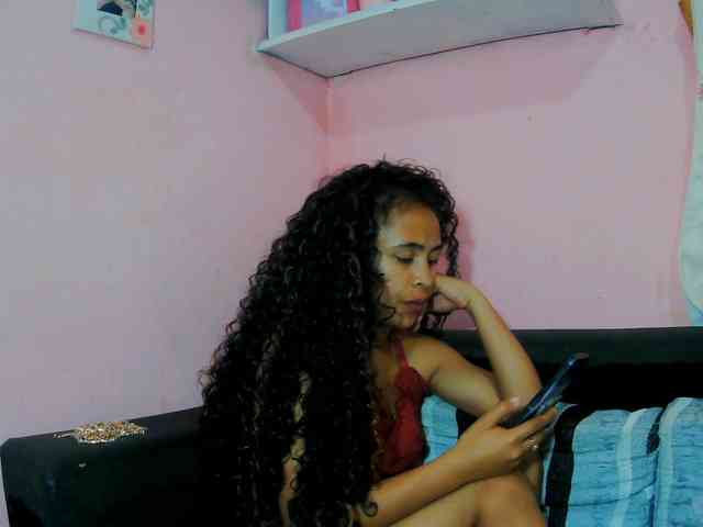prettygirls11 webcam