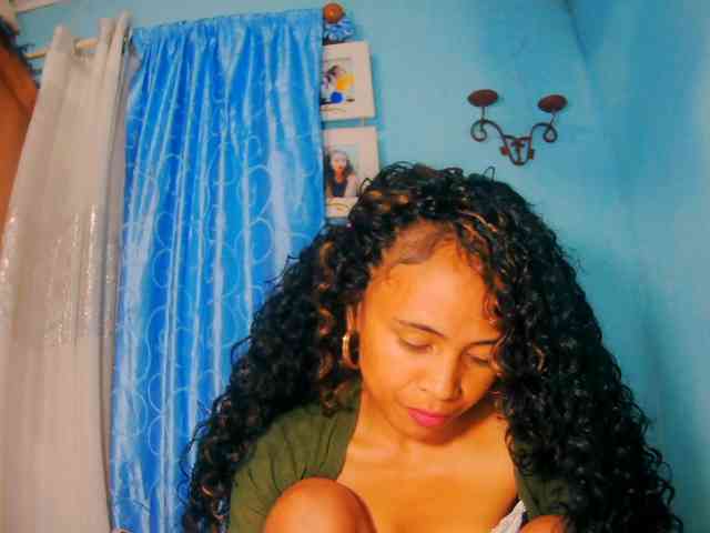 prettygirls11 webcam