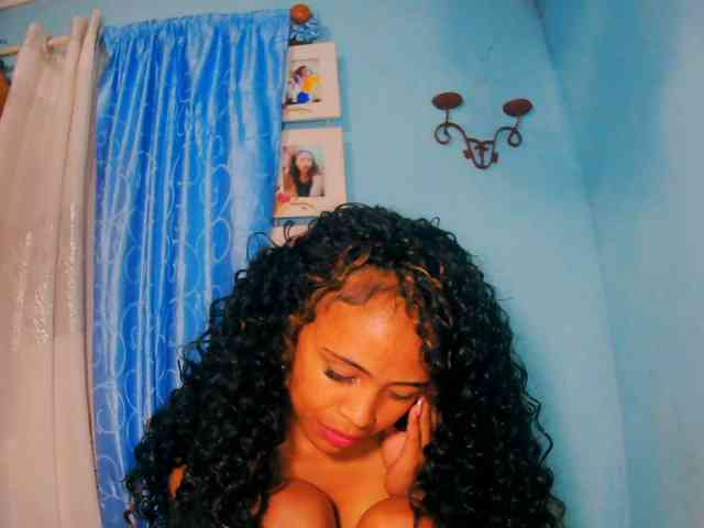 prettygirls11 webcam