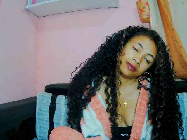 prettygirls11 webcam