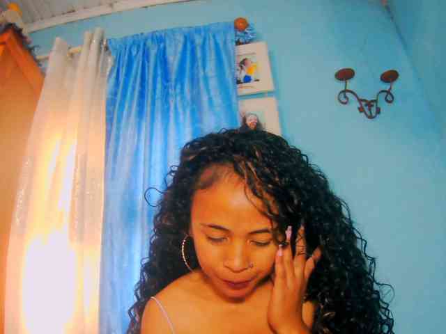 prettygirls11 webcam