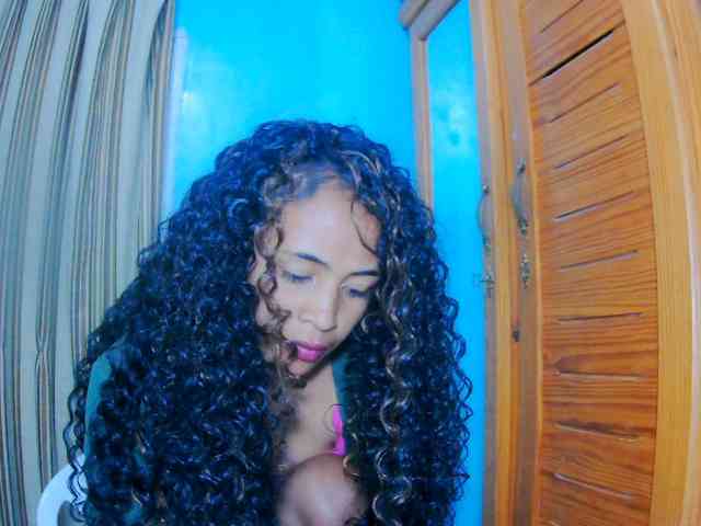 prettygirls11 webcam