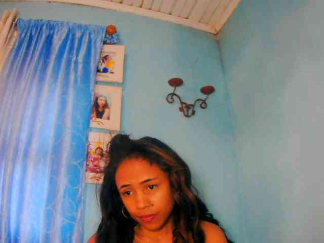 prettygirls11 webcam