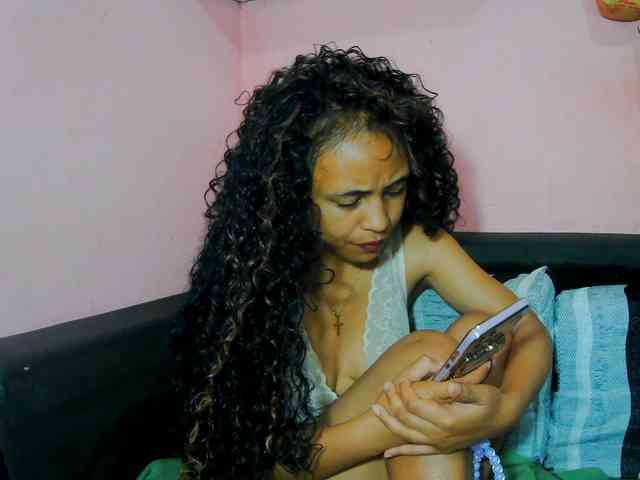 prettygirls11 webcam