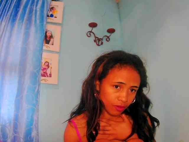prettygirls11 webcam