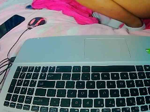 prettygirls11 webcam