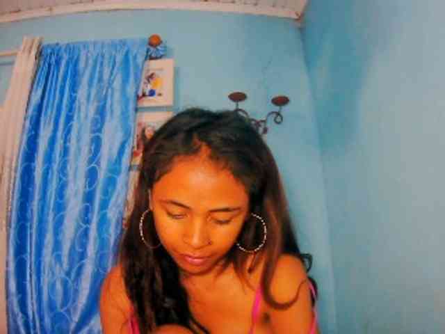 prettygirls11 webcam