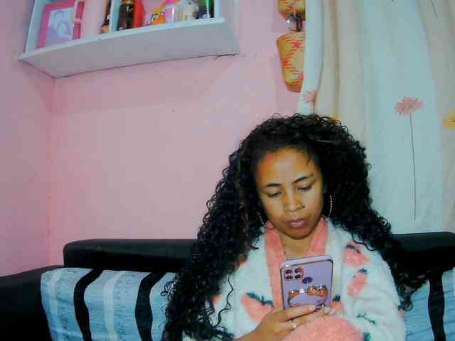 prettygirls11 webcam