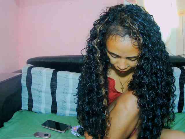 prettygirls11 webcam