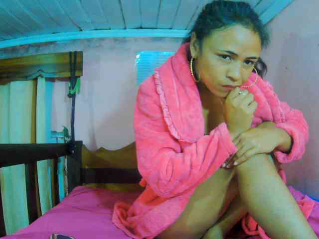 prettygirls11 webcam