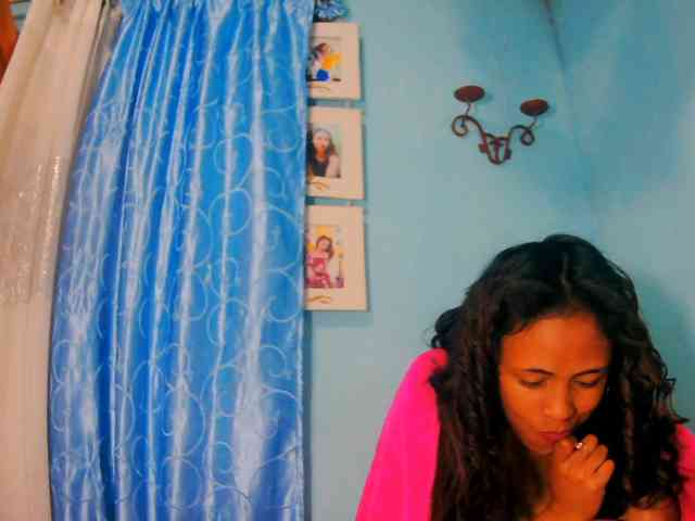 prettygirls11 webcam