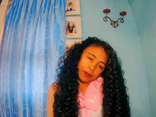 prettygirls11 webcam
