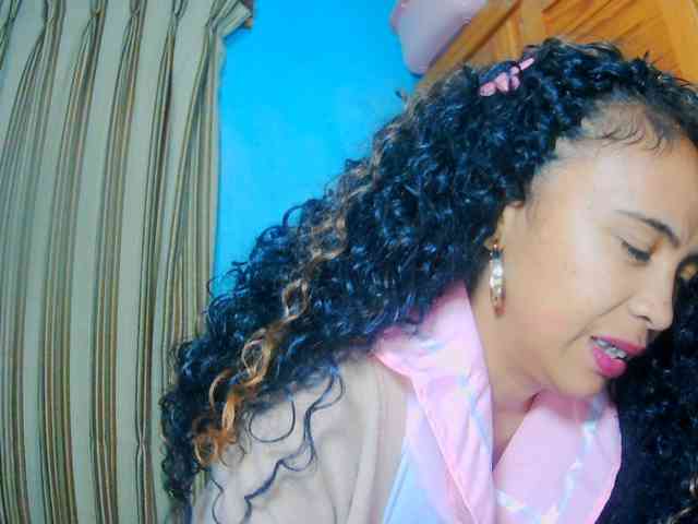 prettygirls11 webcam