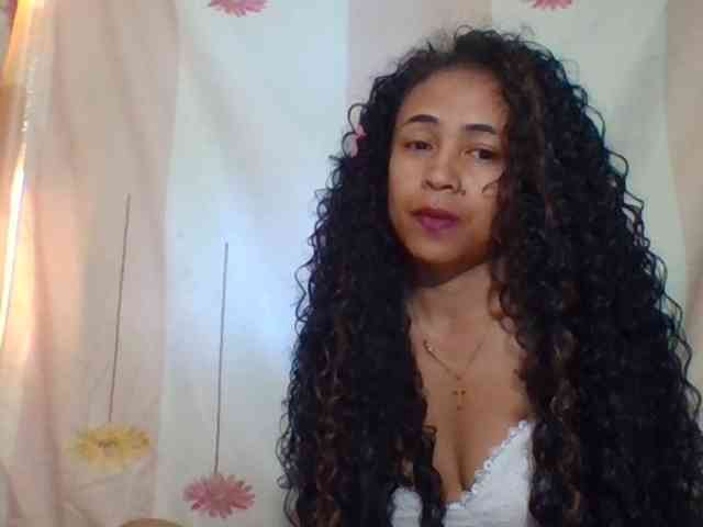 prettygirls11 webcam