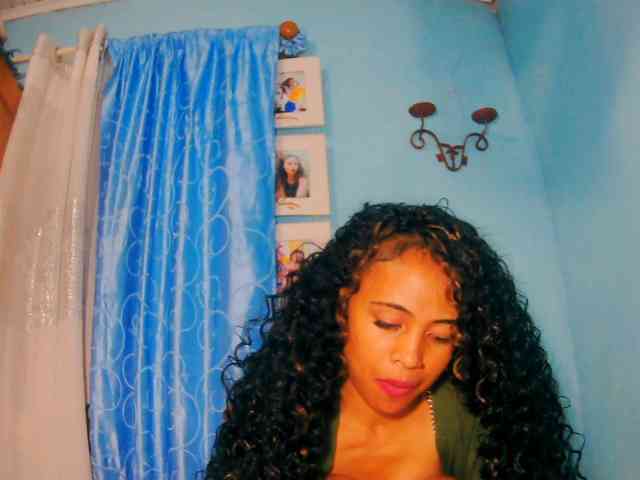 prettygirls11 webcam