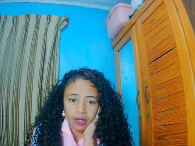 prettygirls11 webcam