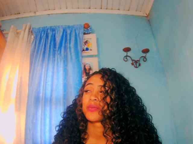 prettygirls11 webcam