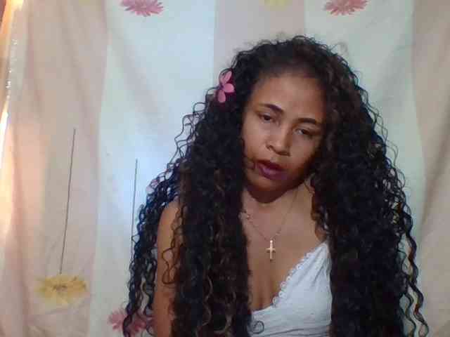 prettygirls11 webcam