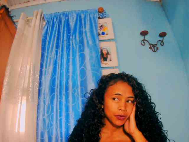 prettygirls11 webcam