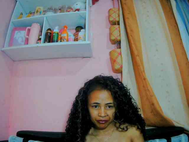prettygirls11 webcam