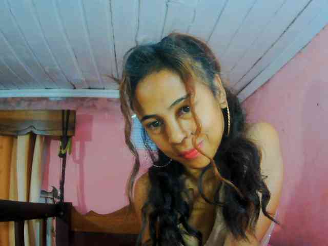 prettygirls11 webcam