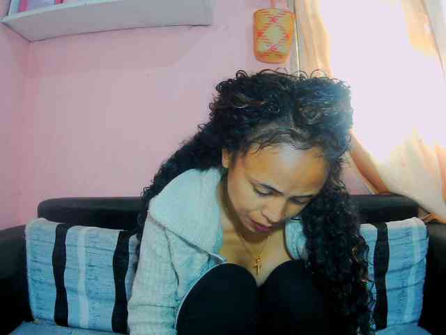prettygirls11 webcam