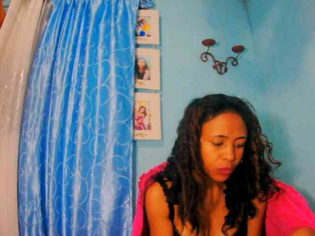 prettygirls11 webcam