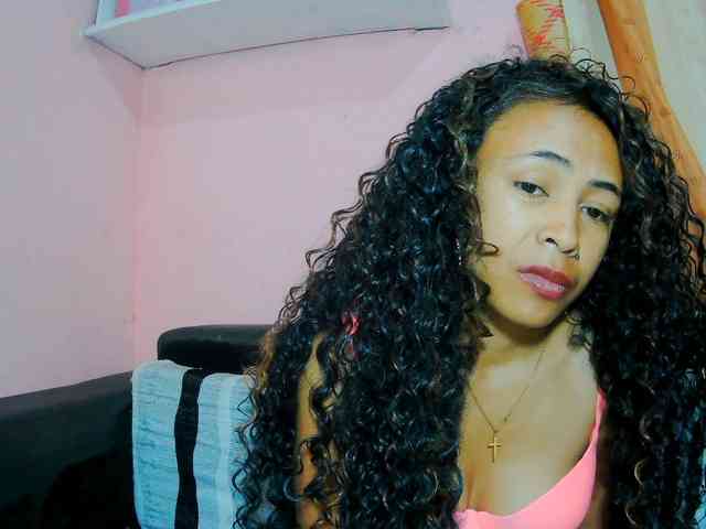 prettygirls11's live room