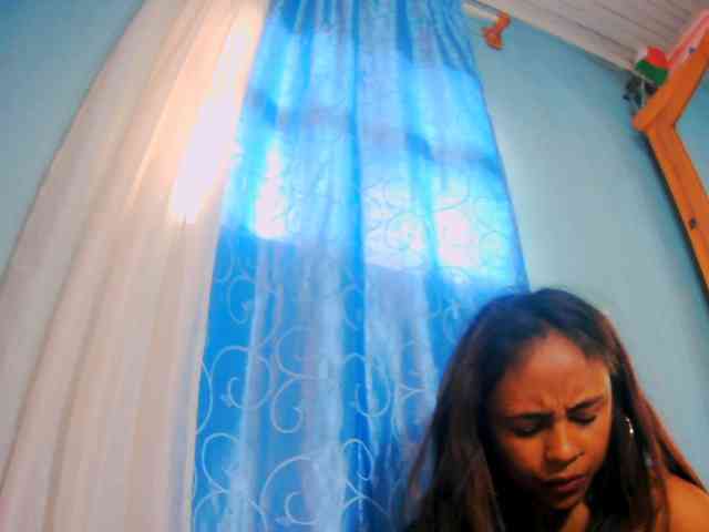 prettygirls11 webcam