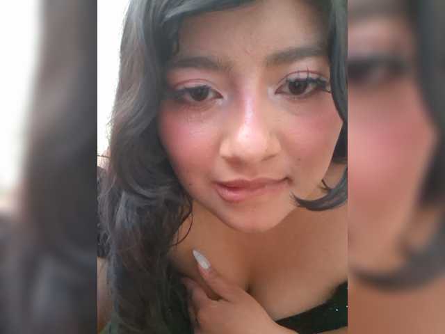 Linarose live cam on BongaCams