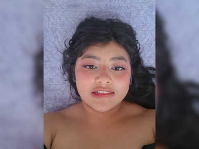 Linarose live cam on BongaCams