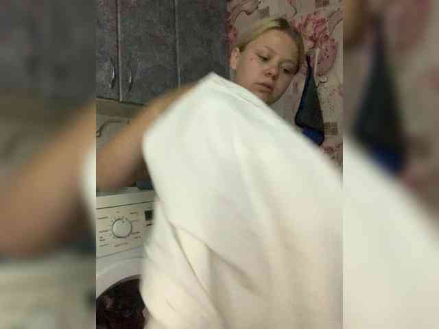 Karisha-3 Sex Cam Show