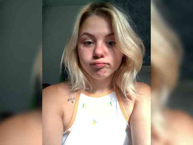 Karisha-3 Sex Cam Show