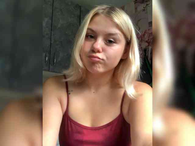 Karisha-3 Sex Cam Show